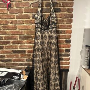 Zum Zum by Niki Livas Black and Cream Lace Maxi Dress